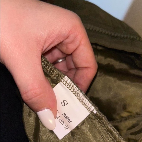 Olive Green Quilt Women's Jacket - Picture 3 of 4